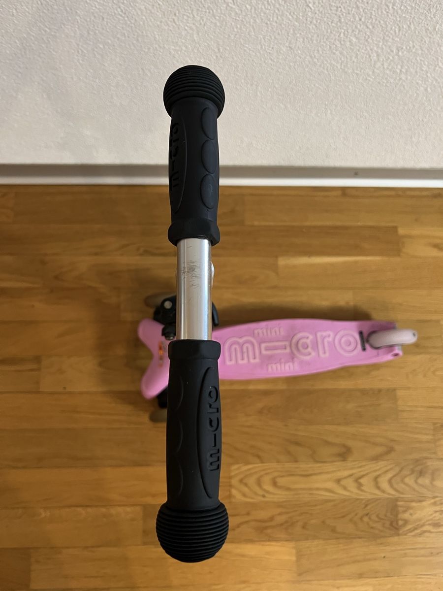 Micro Veicoli per bambini: Micro Mini 2go (Rosa) – Usato da Grafstal venduto da M89t 2