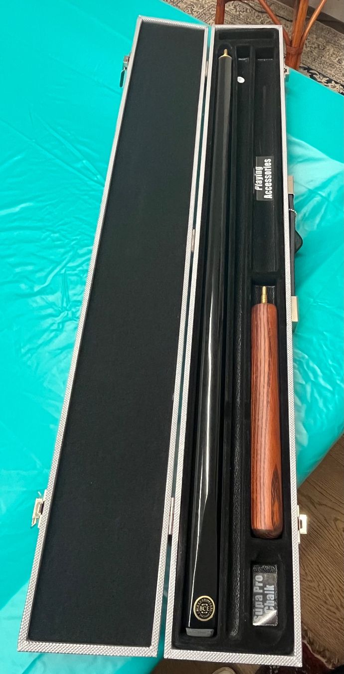 Tavoli da biliardo: 8ft Riley Aristocrat Snooker Table – Nuovo (secondo la descrizione) da Windisch venduto da nixnadaniente11 9