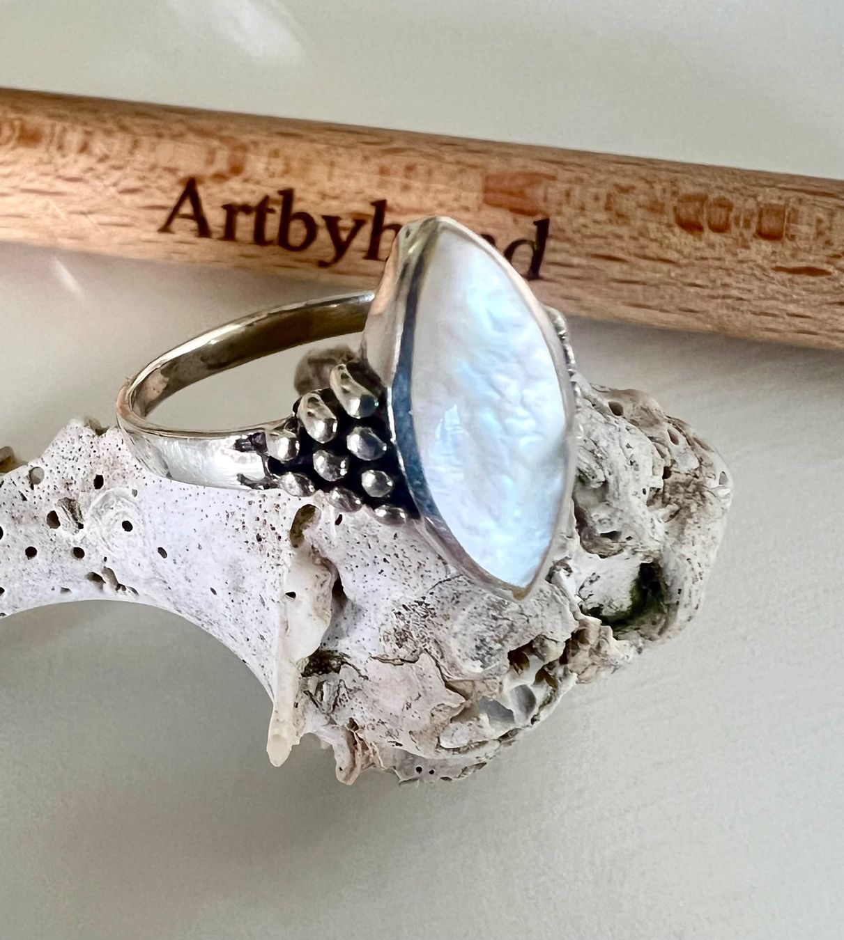 Ringe: Vintage Silberring 925 mit schimmerndem Perlmutt-Schiffchen – Gebraucht aus Ruswil von artbyhand 4
