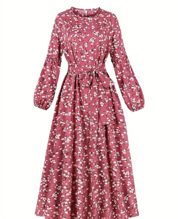 Robes: Sommerliches Maxikleid mit Blumenmuster, Top! – D'occasion à Bern par titaniumsnow