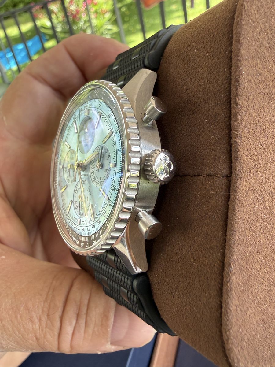 Breitling Orologi: Montre Breitling Navitimer B19 bracelet rouleau original – Nuovo (secondo la descrizione) da Fleurier venduto da salar 4