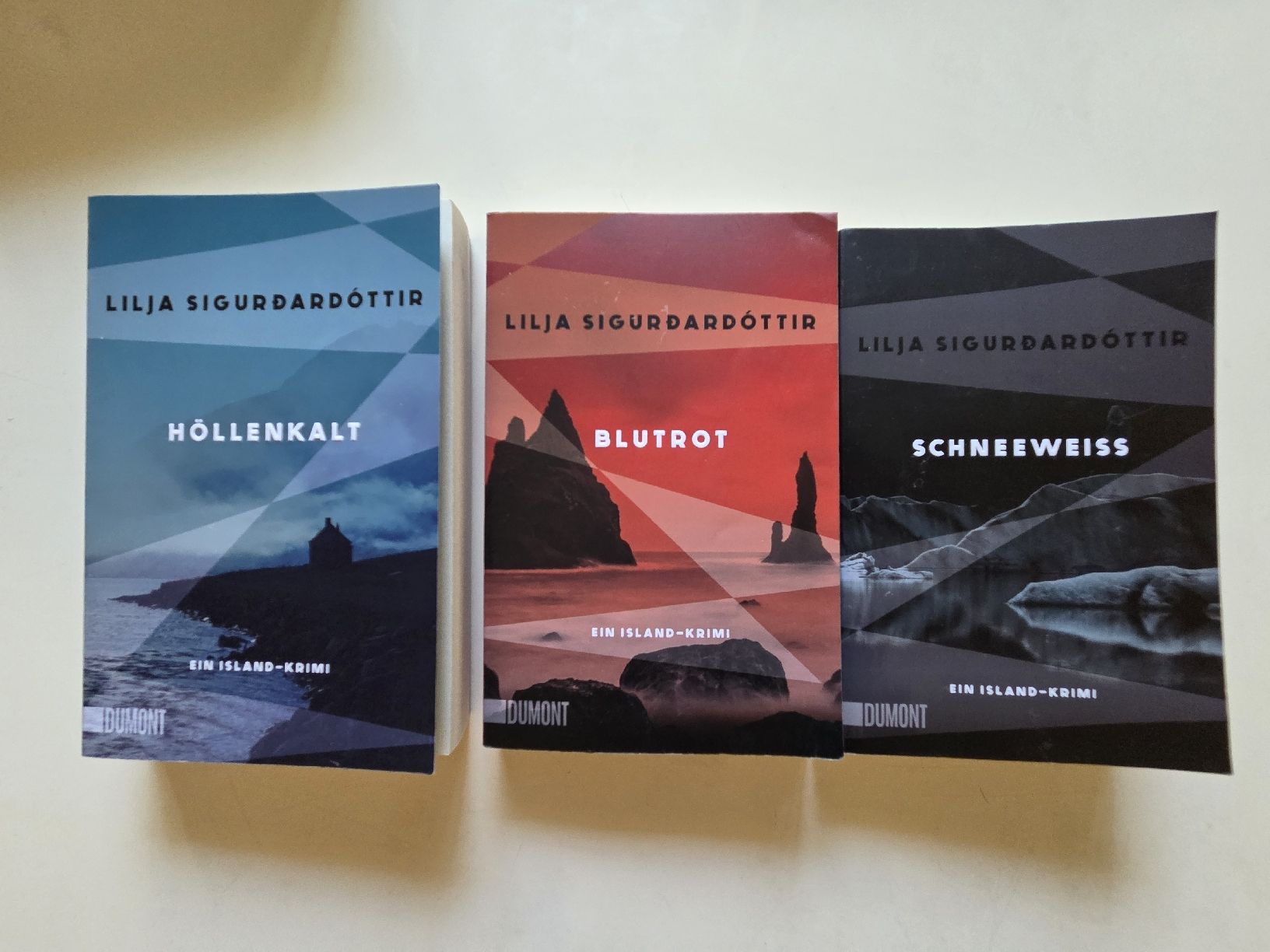 Livres: Lilja Sigurdardottir Krimis – D'occasion à Basel par Mountainfreak