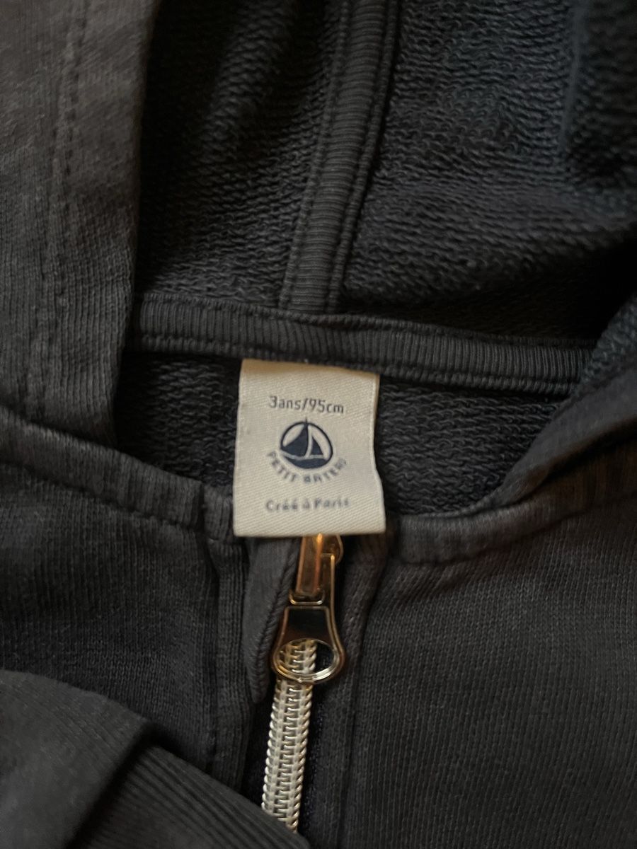 Petit Bateau Pullover & Sweatshirts: Pull à capuche Petit Bateau  – Gebraucht aus Lausanne von eme_5z9v 2