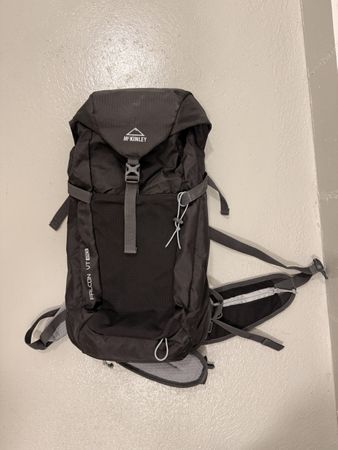 McKinley Falcon VT 20 Wanderrucksack schwarz guter Zustand