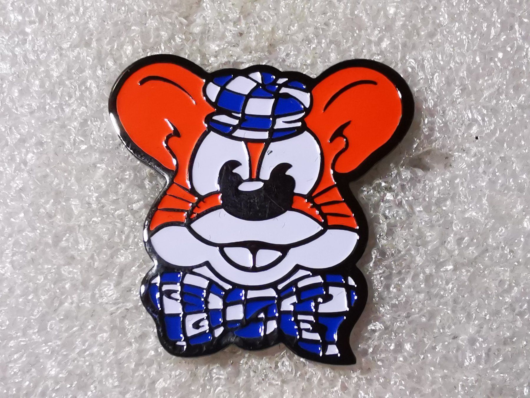 Placchette & Badge: Ansteckpin 110: Maus – Usato da Oppligen venduto da Pin-Fall-Shop