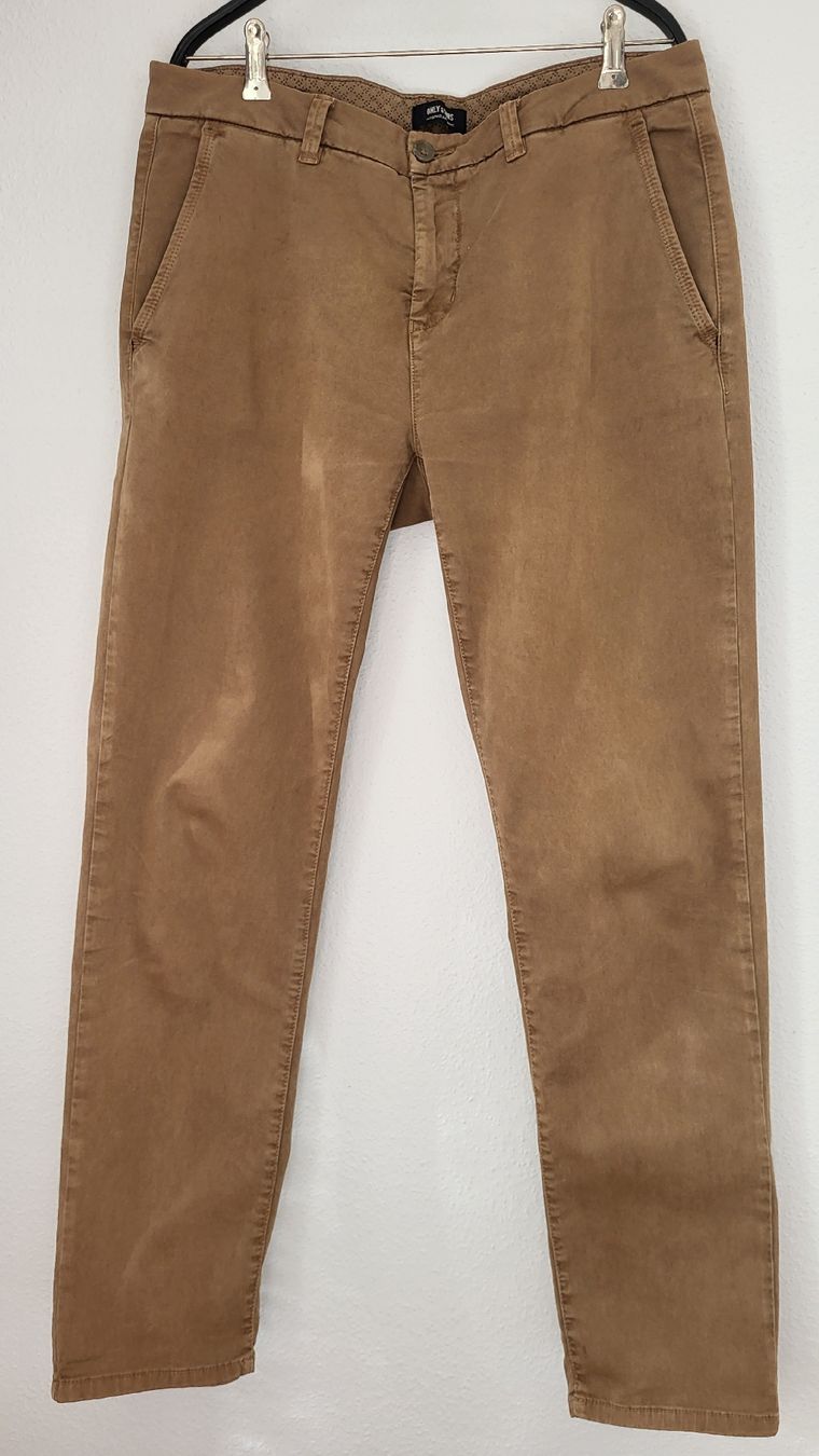 Pantaloni: Chino Hose Gr. W34/ L 34 – Usato da Muttenz venduto da Igma