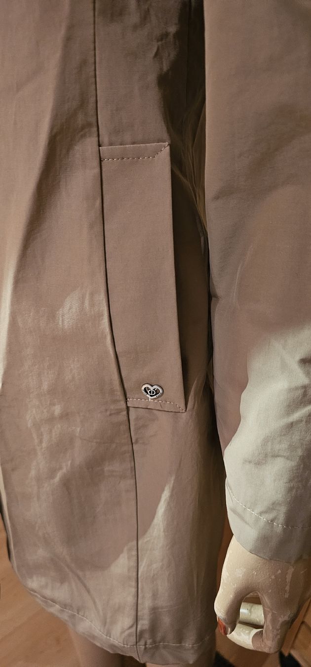Cappotti: Übergangsjacke Damen Grösse m beige – Usato da Ferden venduto da jemyce 1