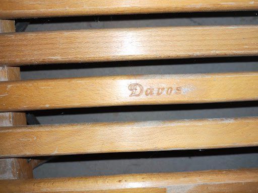 Davos Schlitteln: Klassischer Davoser Holzschlitten – Gebraucht aus adligenswil von beholzt 1