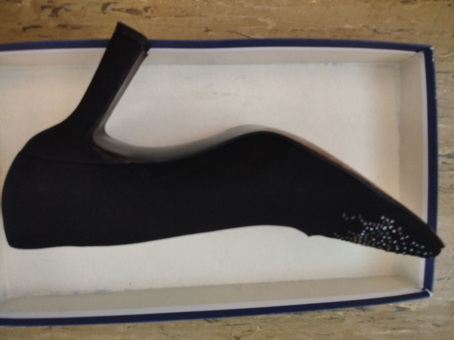 Stuart Weitzman Scarpe da donna: Stuart Weitzman Pumps 39 schwarz Strass – Usato da Zürich venduto da Victoria64 3