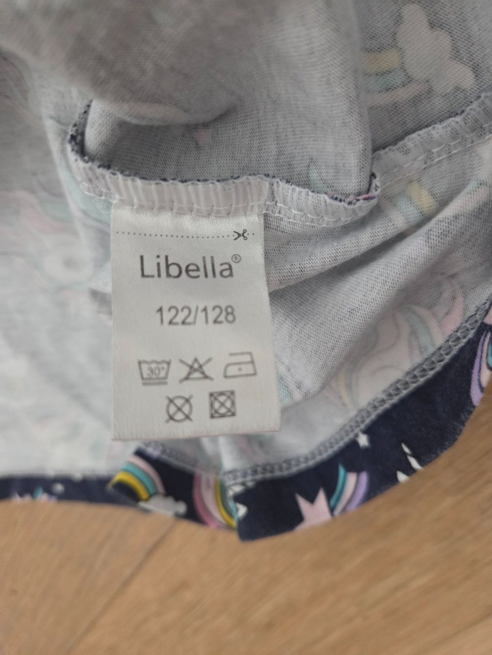 Vestiti & Gonne: Robe taille 122/128 – Usato da Carouge GE venduto da Gasco 1
