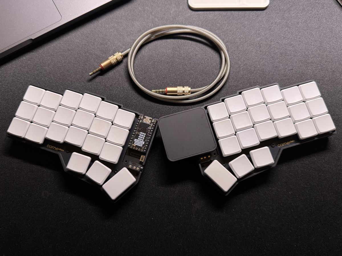 Tastaturen: Corne split mechanical keyboard low profile – Gebraucht aus Oberrieden von pio_d2vx