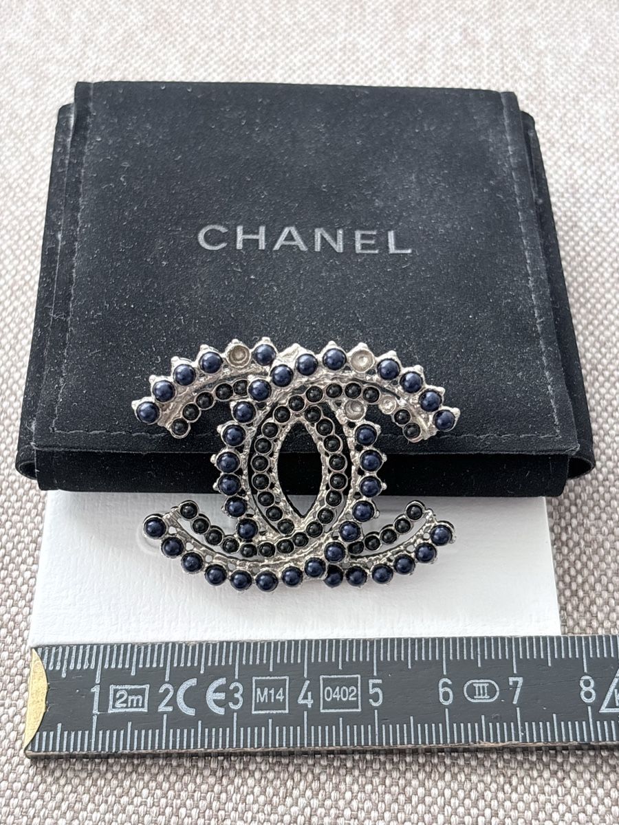 Chanel Spille & Fermagli: CHANEL Brosche – Difettoso da Zürich venduto da auto-moto 5