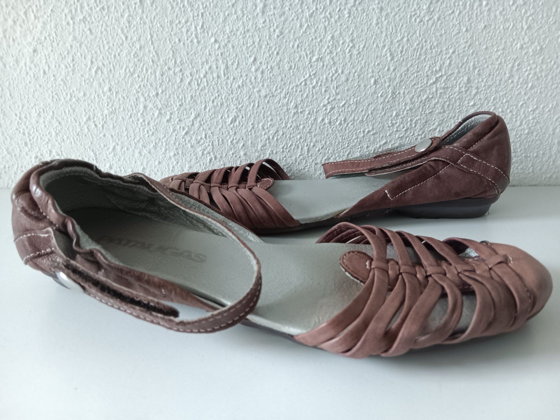 Scarpe da donna: PATAUGAS Chaussures / Schuhe pointure / Nummer 37 – Usato da Cossonay-ville venduto da Super-Price-Quality