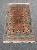 Handknüpfteppich aus Pakistan