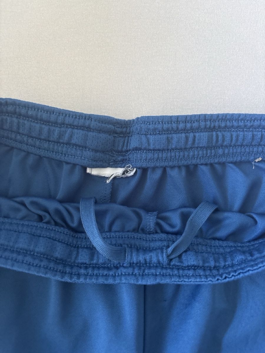 Nike Pantalons: Nike Performance kurze Sporthose – Neuf (Voir description) à Sursee par bea_x9q5 2