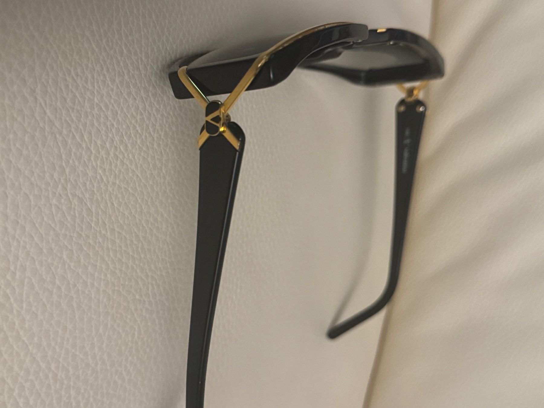 Valentino Brillen & Gläser: Lunettes de soleil Valentino – Gebraucht aus La Brévine von ycy_m22k 3