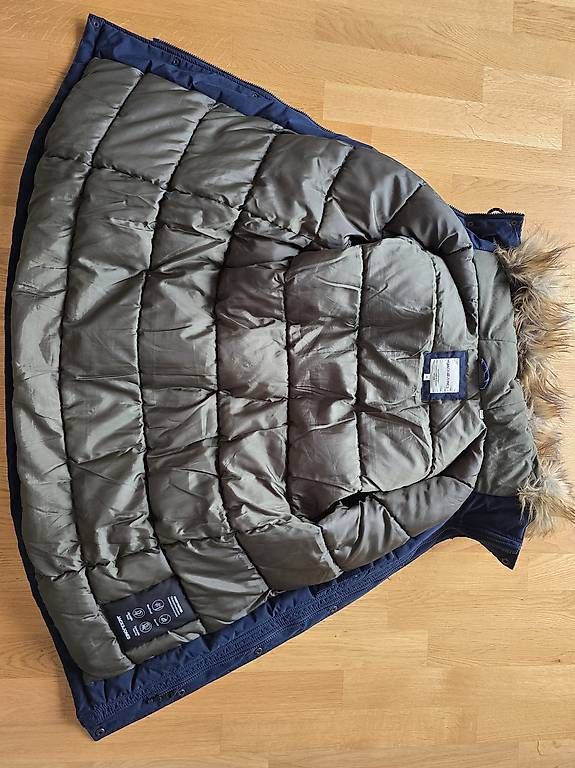Giacche: À vendre veste hiver  – Usato da Morges venduto da Birriba 3