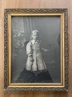 Antikes gerahmtes Foto eines Kindes