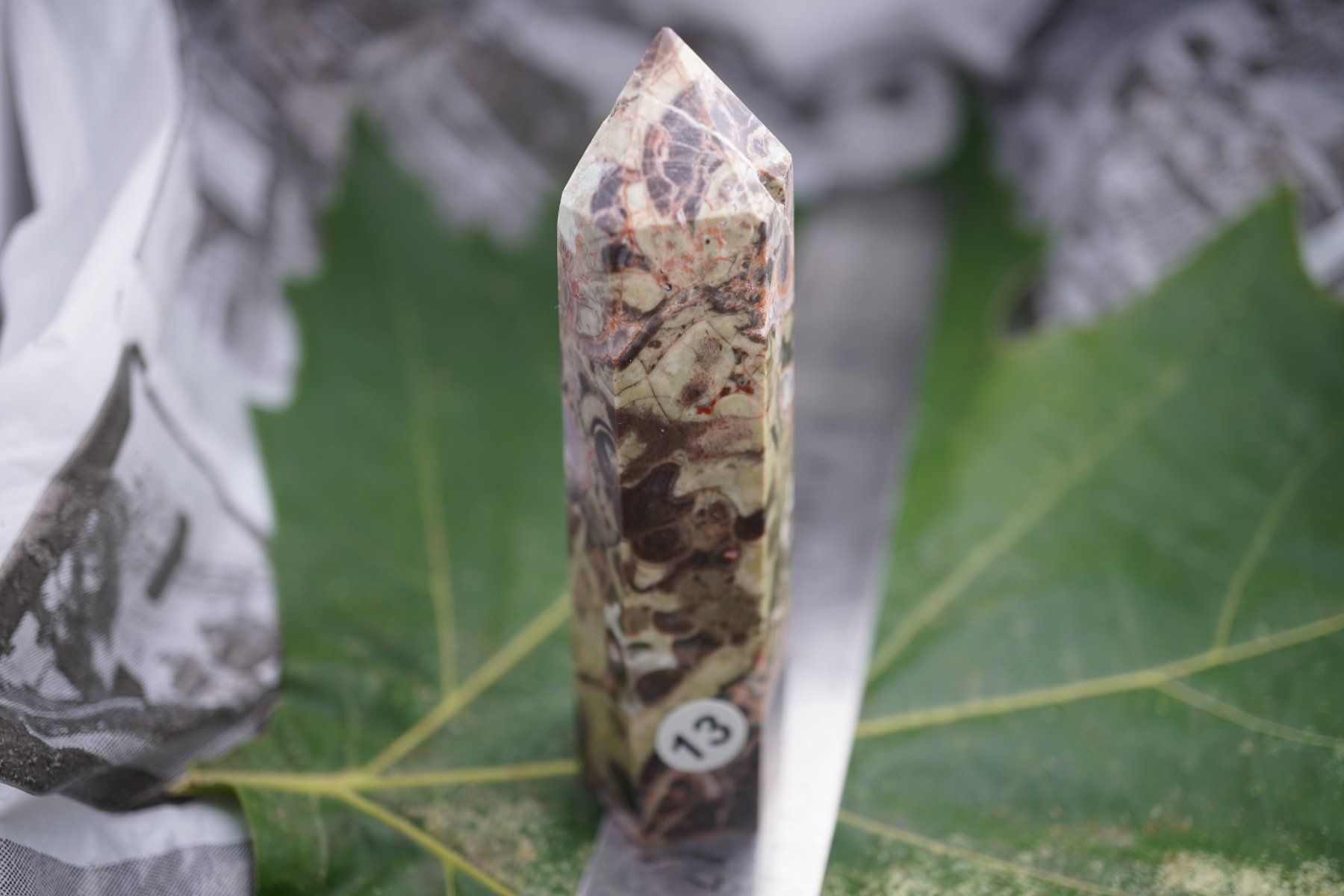 Minerali & Pietre curative: Blumen Jaspis       Spitze         9cm x 2cm – Nuovo e nell'imballaggio originale da Eschenbach SG venduto da topstone