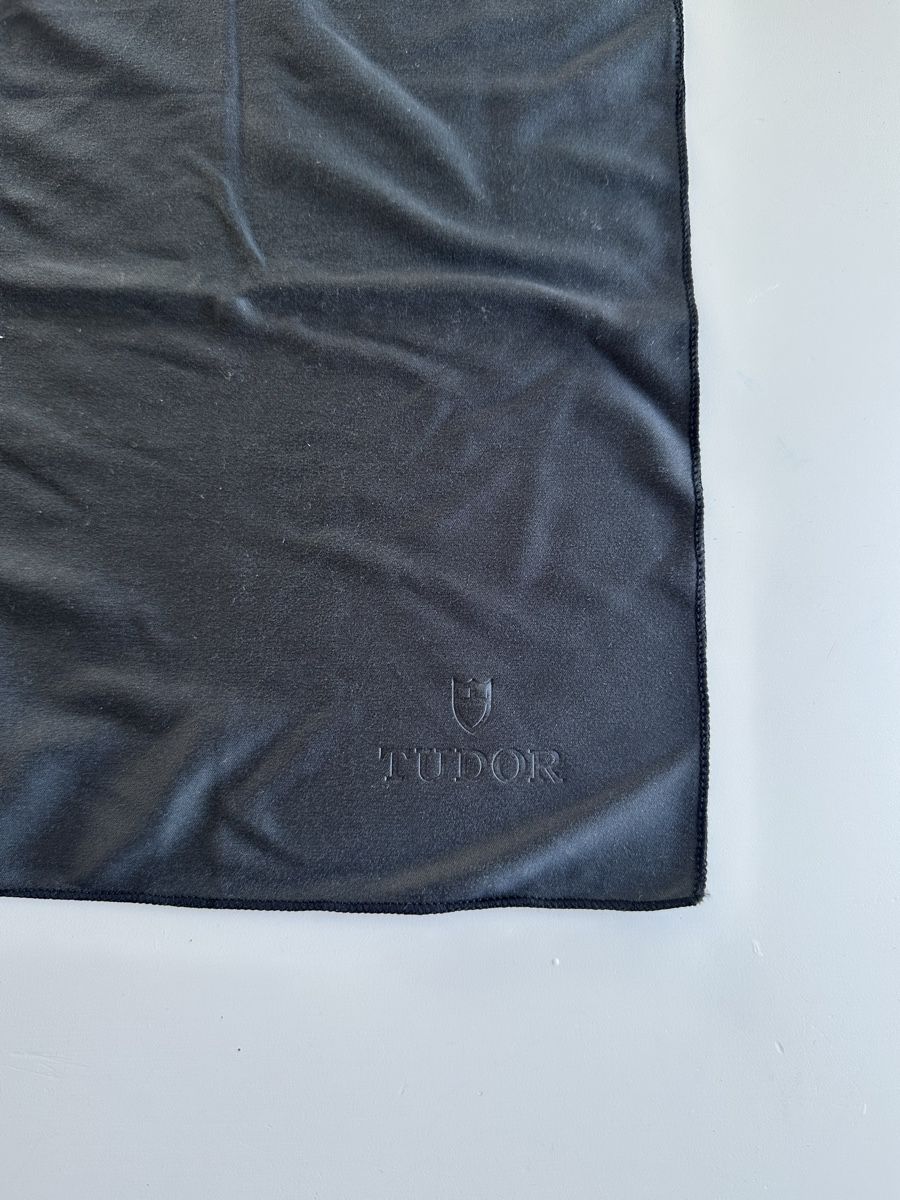 Tudor Orologi: Chiffon de bijoutier Tudor – Nuovo e nell'imballaggio originale da Chardonne venduto da Aline-1234