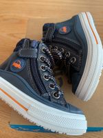 Jolie paire de chaussures garçon p. 21 neuves
