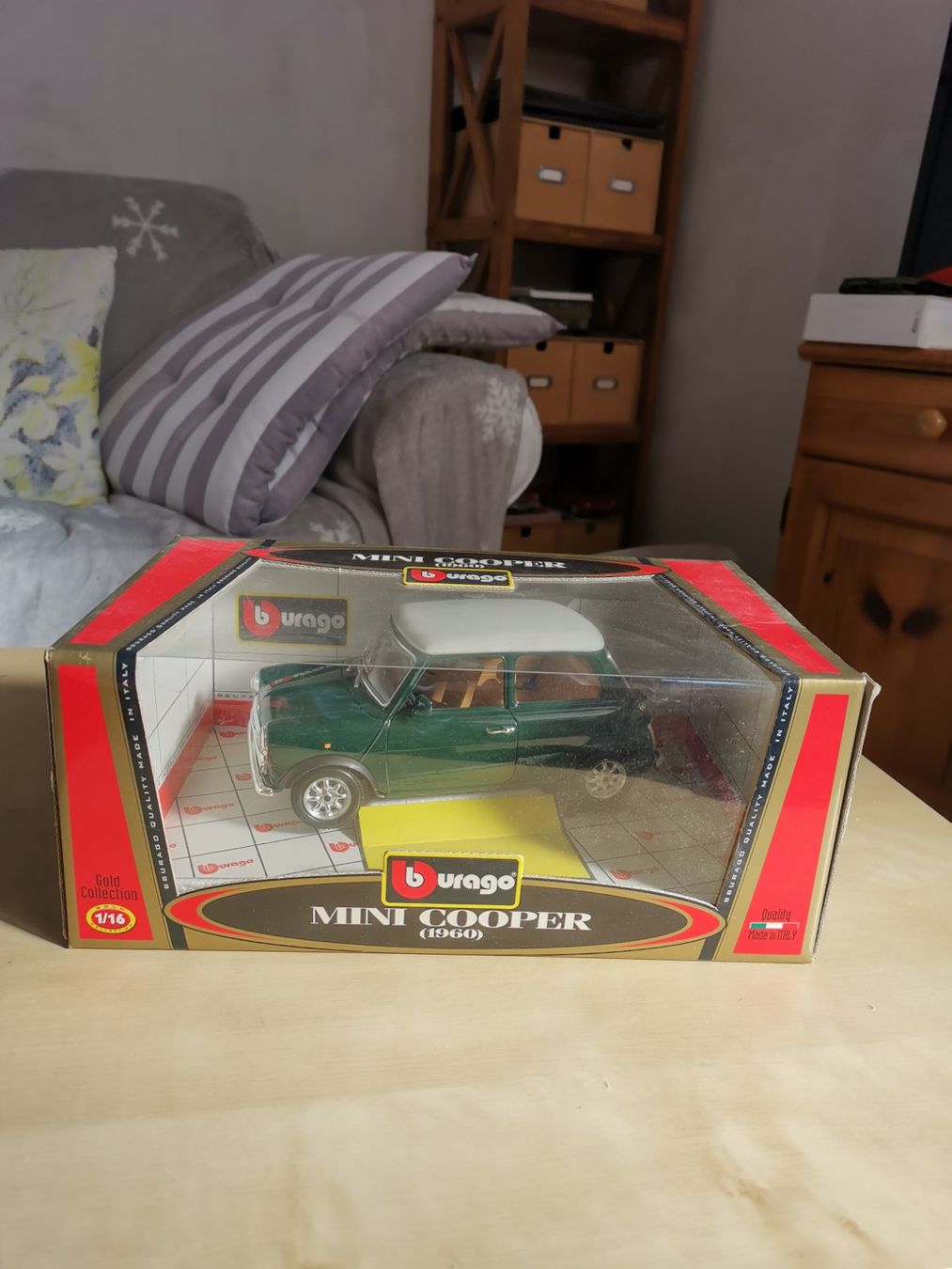 Bburago Modellini d'auto: Mini Cooper 1960 burago – Nuovo e nell'imballaggio originale da Mendrisio venduto da Spesetta