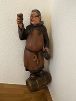 Wandfigur Mönch mit Fass Holz geschnitzt guter Zustand