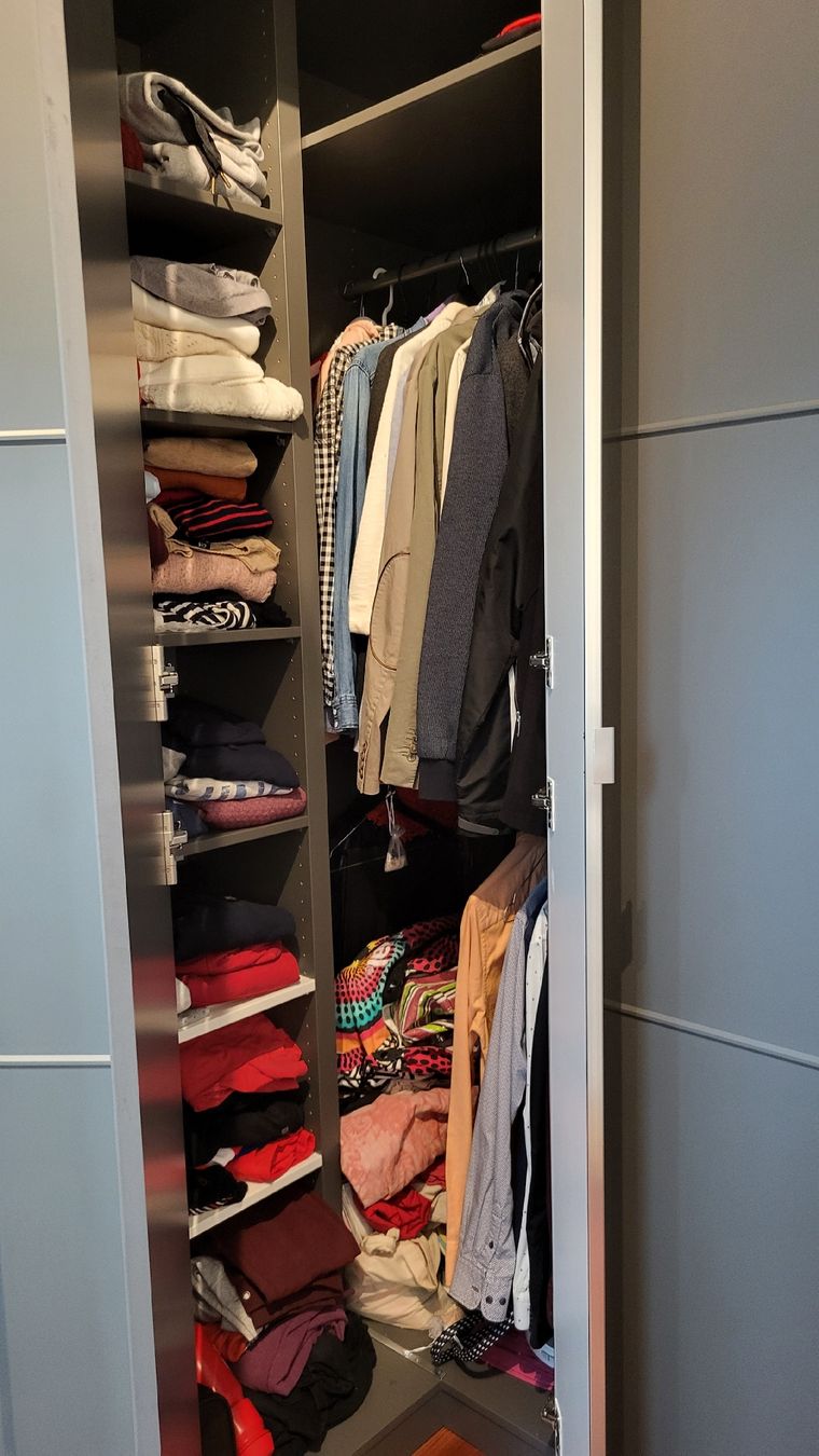 Armoires: Schrank für Kleidung – D'occasion à Niederweningen par CPerf.swiss 1