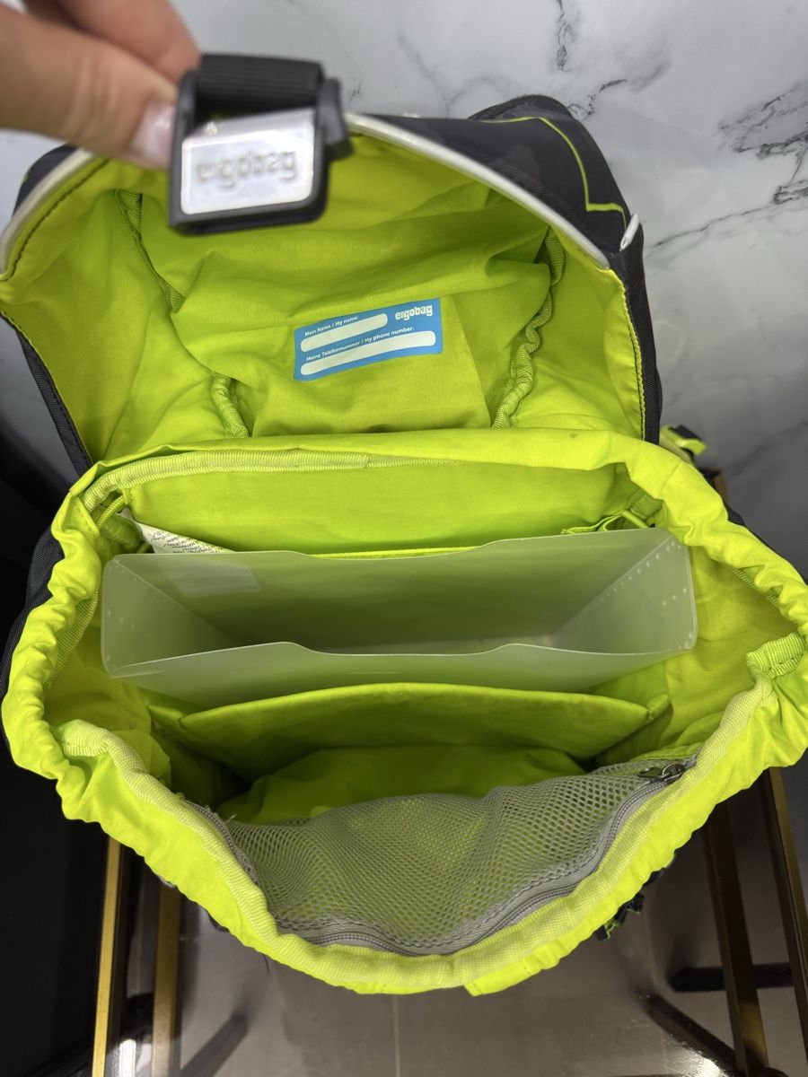 Ergobag Kindertaschen: 🎒 Ergobag Schulrucksack / Schulthek – Gebraucht aus Oftringen von Makeq 1
