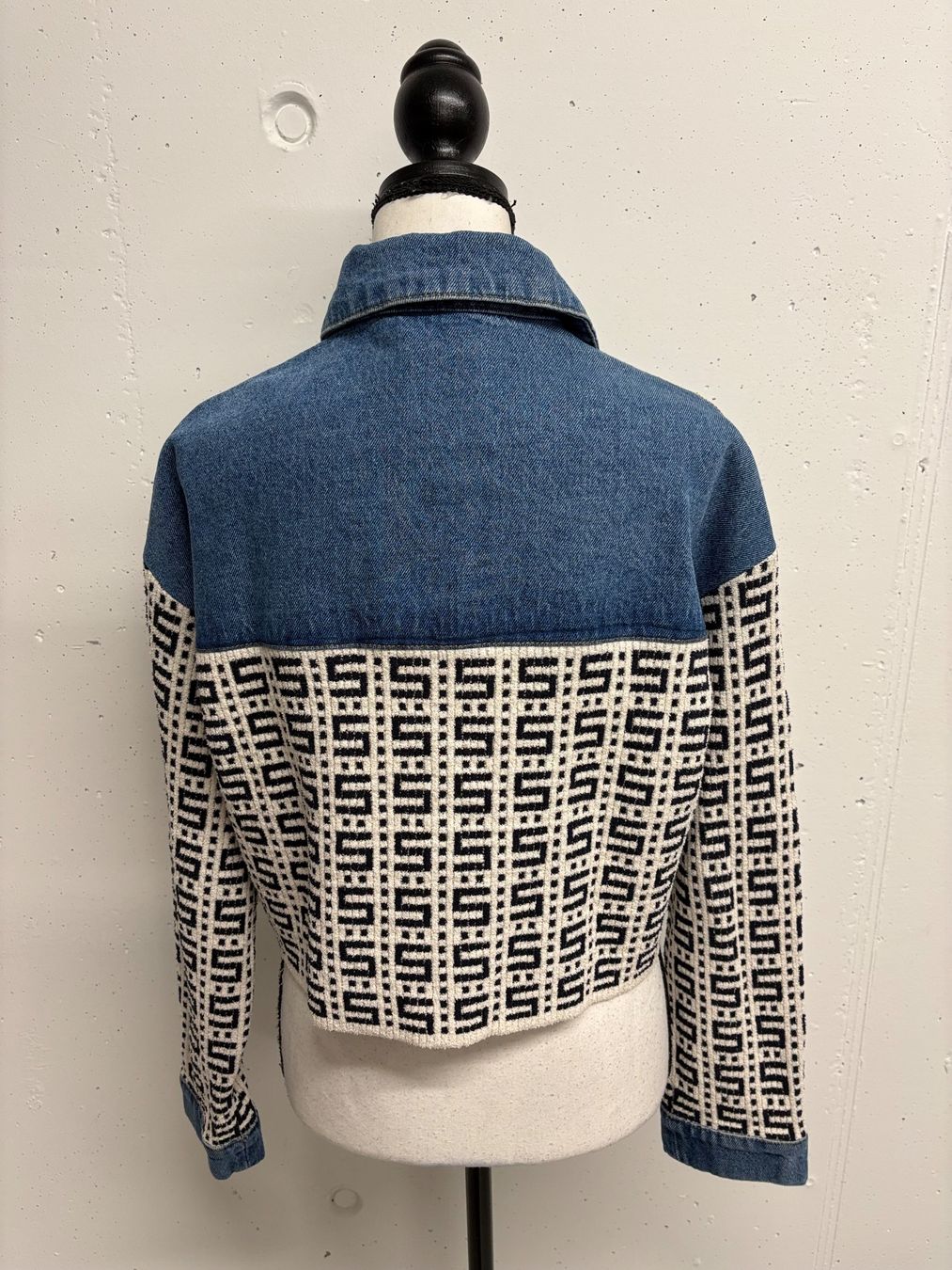 Sandro Blusen: Sandro denim Bluse Gr. 34 weiss blau cropped Hemd oversize – Neu (gemäss Beschreibung) aus Regensdorf von secondchancefashion 3