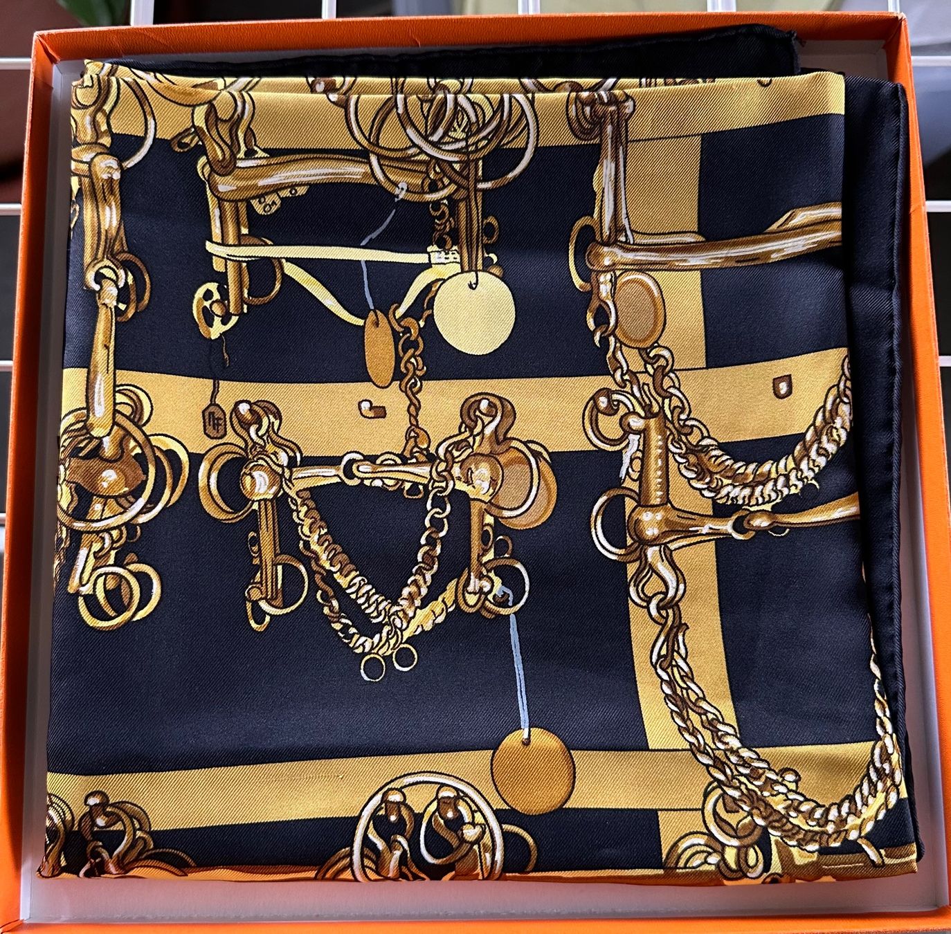 Hermès Foulard & Sciarpe: Carré Hermès 100% soie – Nuovo (secondo la descrizione) da Bouveret venduto da seb_rjx8 4