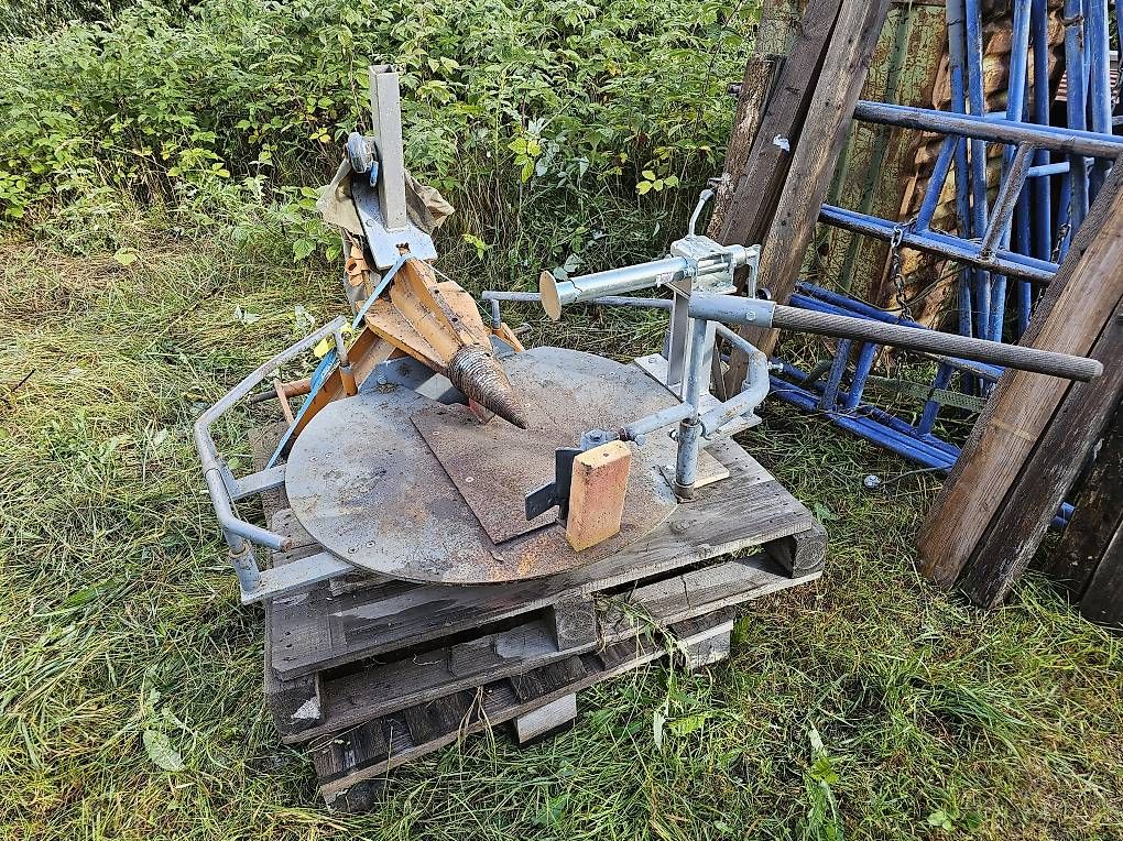 Tutte le macchine: Holzspalter Spirale für Traktor – Usato da Zernez venduto da Cmetaller 3