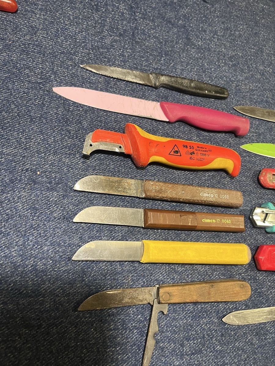 Coltelli: Messer und Cutter Konvolut gebraucht – Usato da Würenlos venduto da jam_mv8g 6