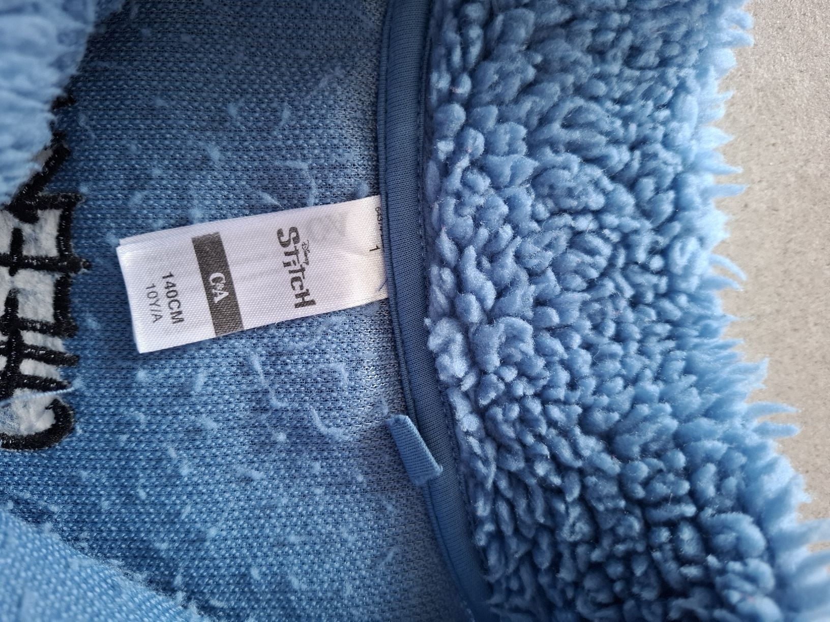 C&A Lotti & Set di vestiti: set vêtements Stitch,  140 et 134 – Usato da Tramelan venduto da yok-yok 1