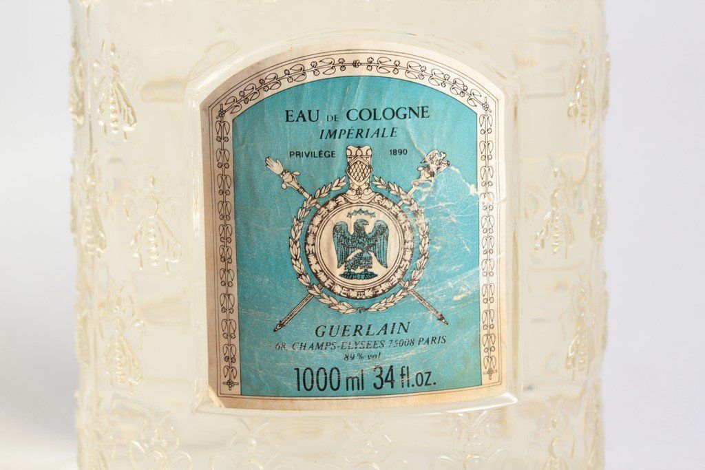 Guerlain Profumi & Eau de Toilette: GUERLAIN Eau de Cologne impériale 1L – Usato da Vandoeuvres venduto da Dom-Tom 1