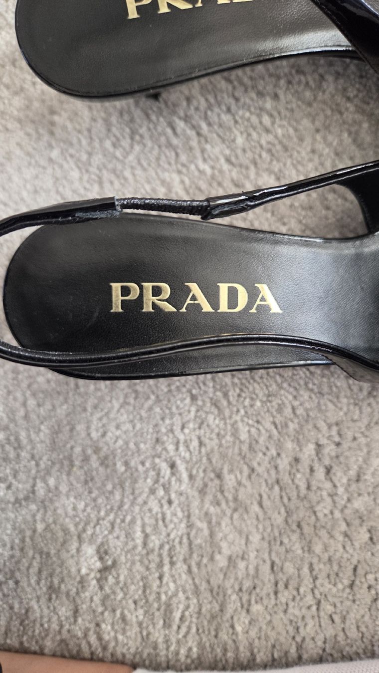 Damenschuhe: Prada Pumps. Grösse 37 – Gebraucht aus Frick von mlpreloved 8