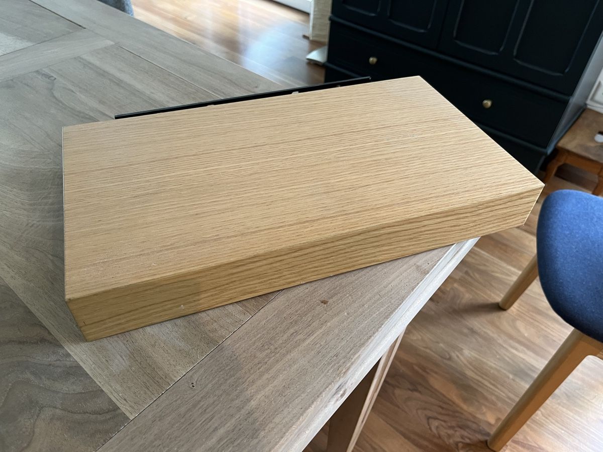 Comodini: Moderne schwebende Nachttischkommode / Wand-Nachttisch – Usato da Basel venduto da WissenToGo