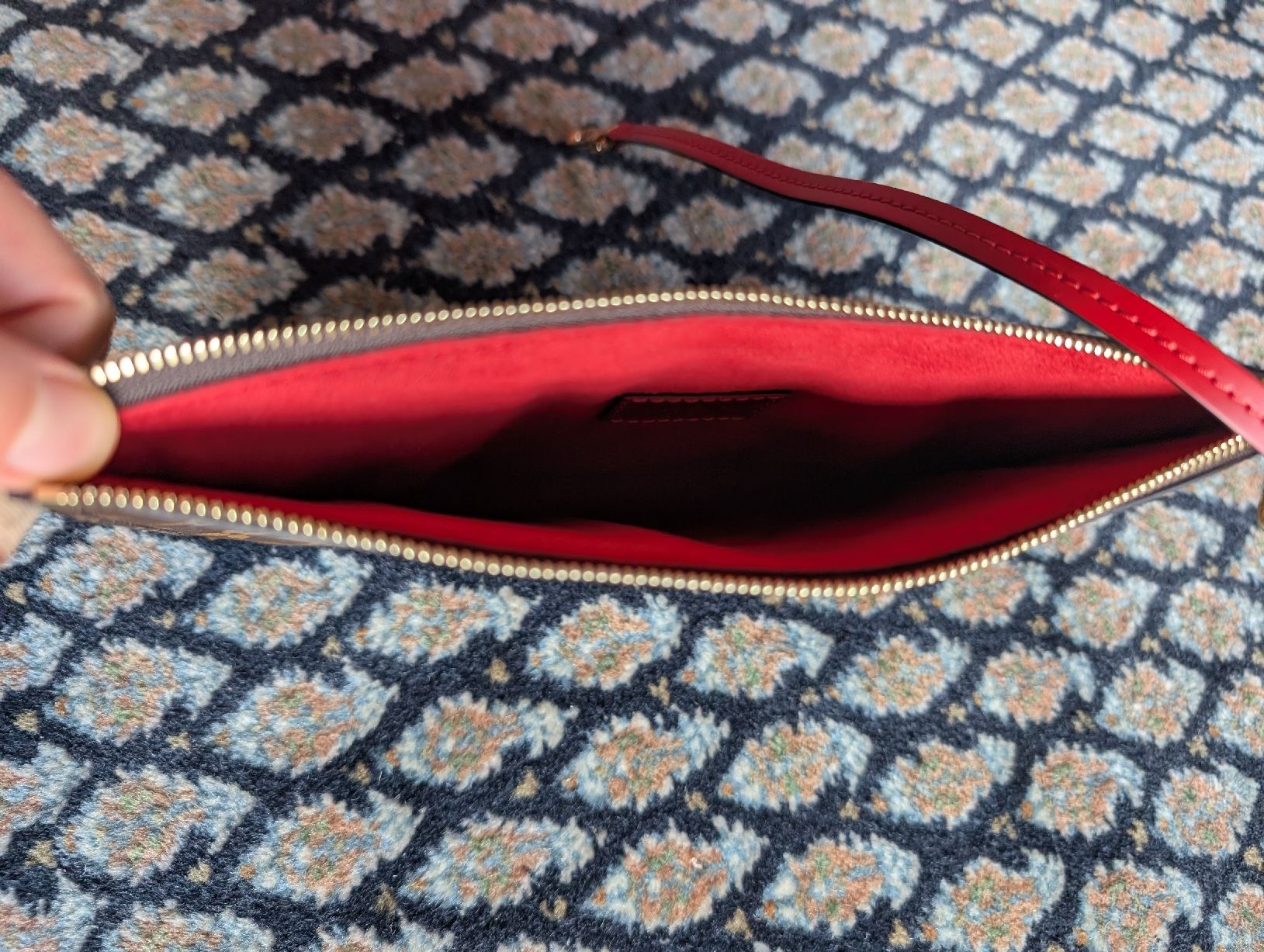 Louis Vuitton Taschen für Damen: Louis Vuitton Red Epi Leather Neverfull Bag + Pouch – Neu (gemäss Beschreibung) aus Glis von livespringly 1