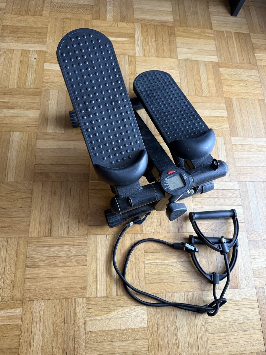 Vélos d'appartement: Stepper neuwertig – Neuf (Voir description) à Schaffhausen par Lutka01 1