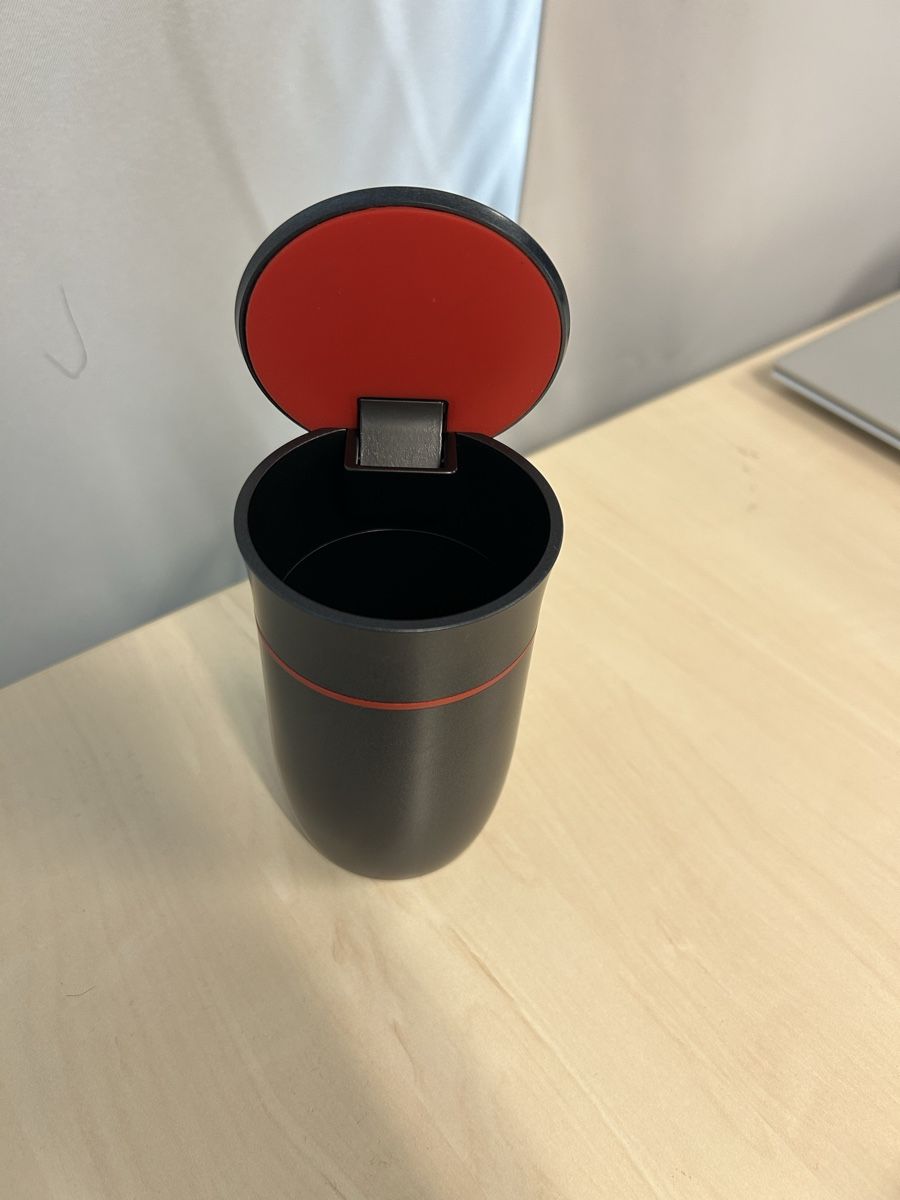 Iqos Aschenbecher: Cendrier IQOS voiture – Neu und originalverpackt aus Villars-le-Terroir von pla_8d6b 1
