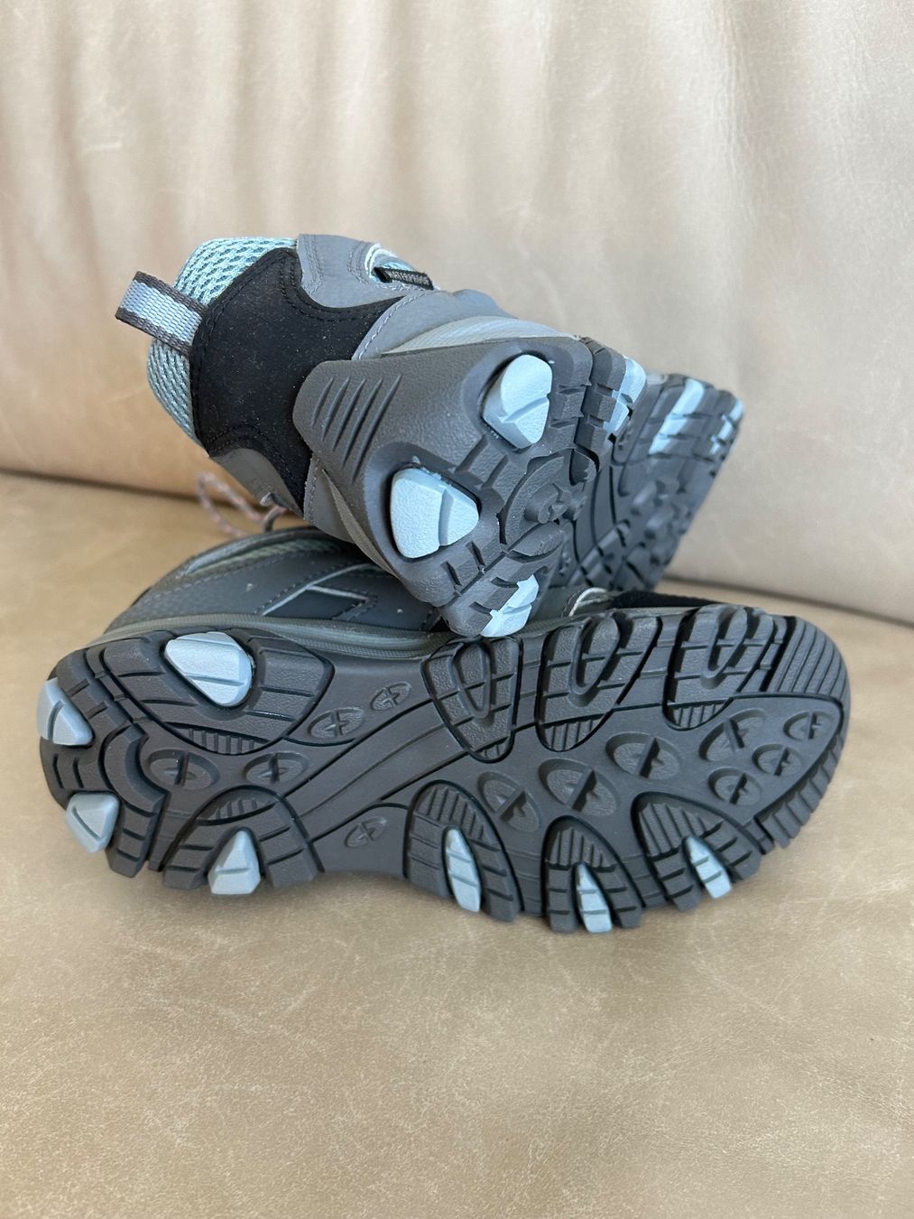Merrell Scarpe per ragazzi: Merrell Wanderschuhe, Gr. 31, ganz NEU – Usato da Wädenswil venduto da LS777 1