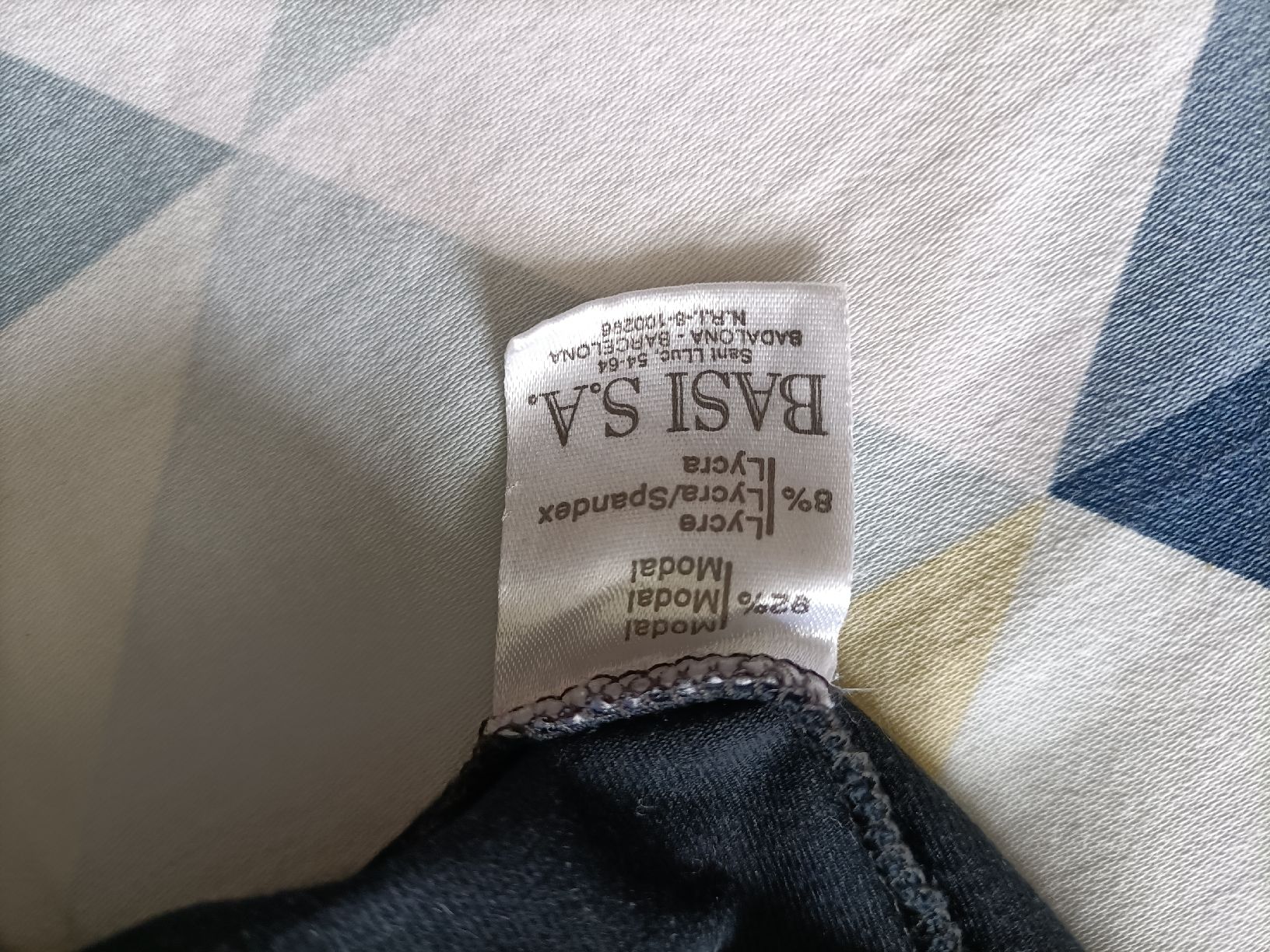 Lacoste T-shirt: Lacoste Rollkragenshirt, schwarz, Grösse 40 – Usato da Zürich venduto da taniayyo 4