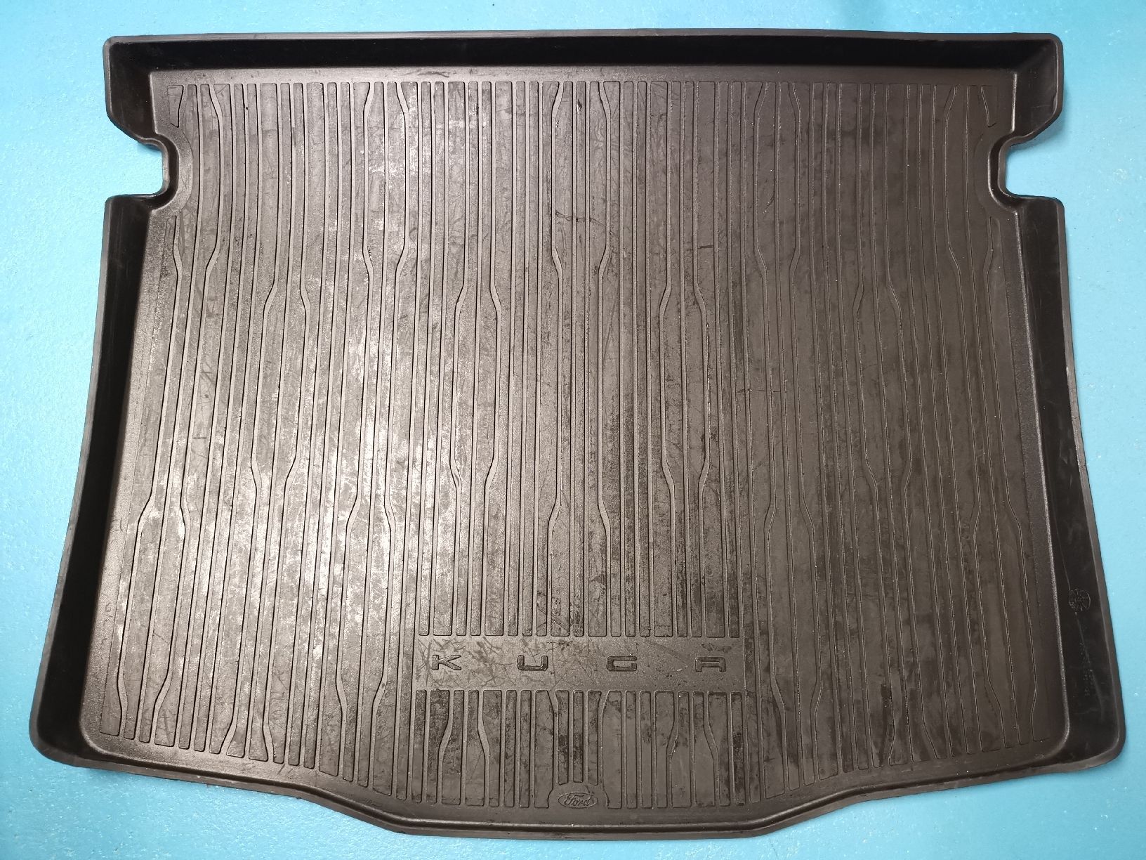 Ford Teppiche / Matten: ORIGINAL Ford KUGA Gepäckraumwanne – Gebraucht aus Sommeri von tom79tom