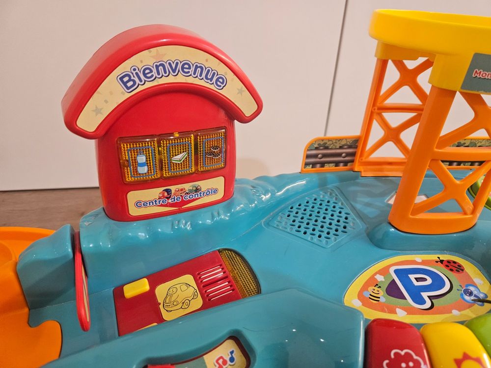 Tut-Tut Autogarage mit vielen Fahrzeugen (V-Tech) (Gebraucht) in ...