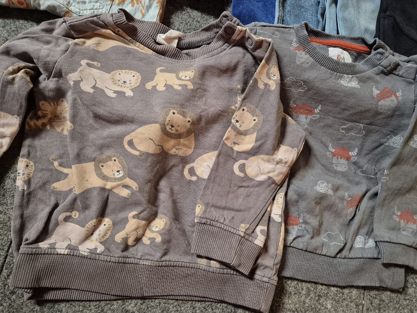 Lotti & Set di vestiti: Lot de vêtements garçon, taille 86 – Usato da Yverdon-les-Bains venduto da somiou 1