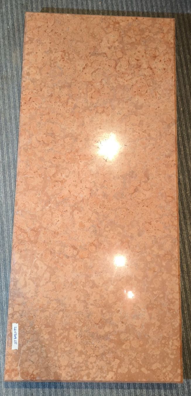 Sonstige Dekorationen & Accessoires: 2 x Podest aus Marmor Rosso Verona – Gebraucht aus Rorschacherberg von snOOpydOg11