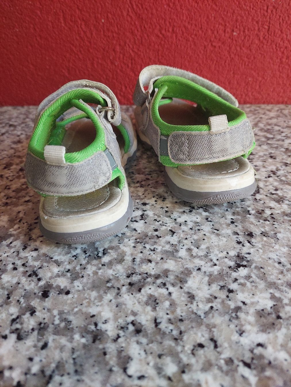 Scarpe per ragazzi: Kindersandalen 27 – Usato da Stettlen venduto da Dolores1987 2