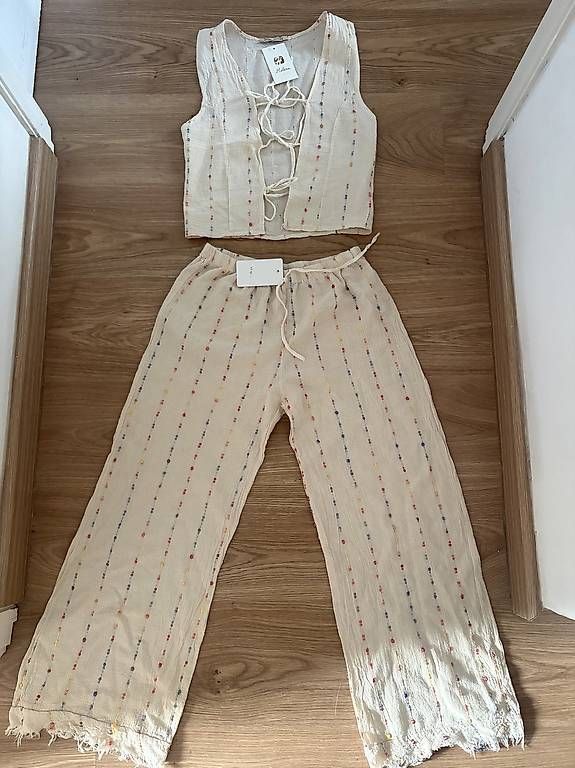Lots de vêtements: Set Neu – D'occasion à Zürich par AJO91