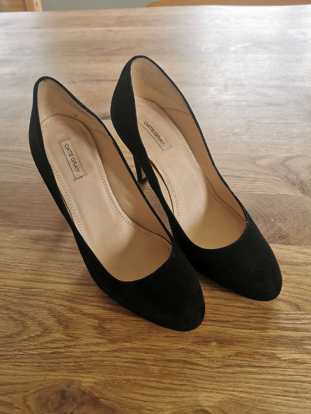 Scarpe da donna: Elegante Cate Gray Wildleder Pumps, Grösse 39 – Usato da Lommiswil venduto da jag_mrt9