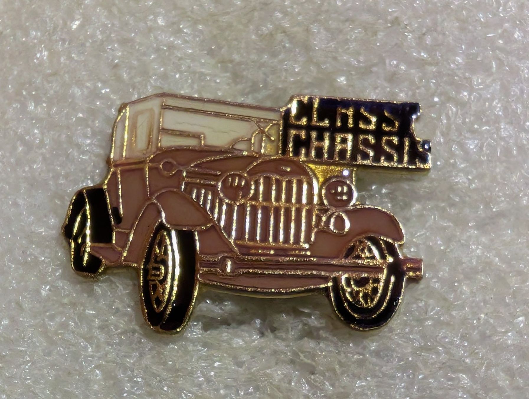 Placchette & Badge: Ansteckpin 226: Auto Oldtimer Classic Chassis – Usato da Oppligen venduto da Pin-Fall-Shop